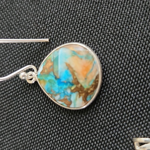 925 Sterling Silver Spiny Oyster Turquoise Pendant and Earrings - Picture 11 of 11